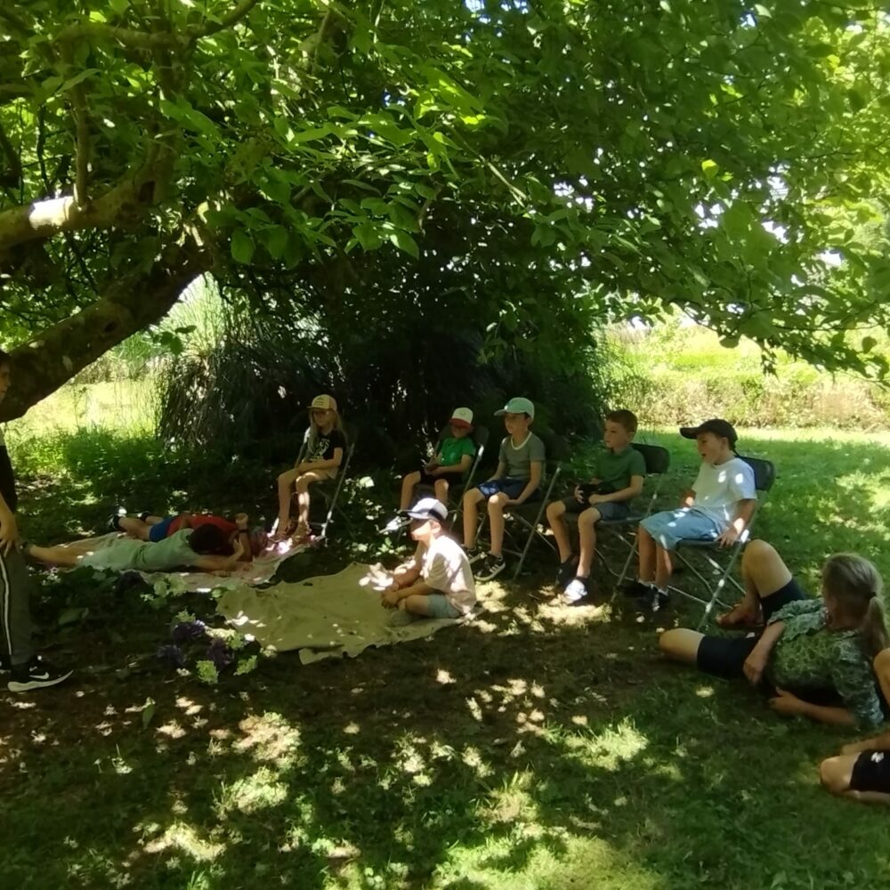 Les CM2 font voyager les contes à Kerbertrand