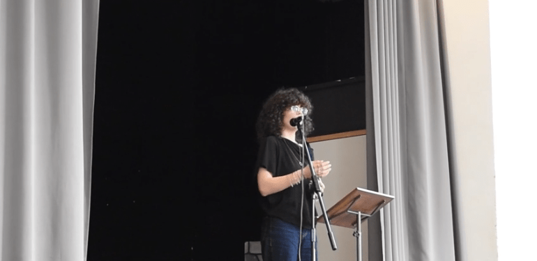 « Super pour la confiance en soi », à Quimperlé, ces lycéens prennent la parole devant 200 camarades